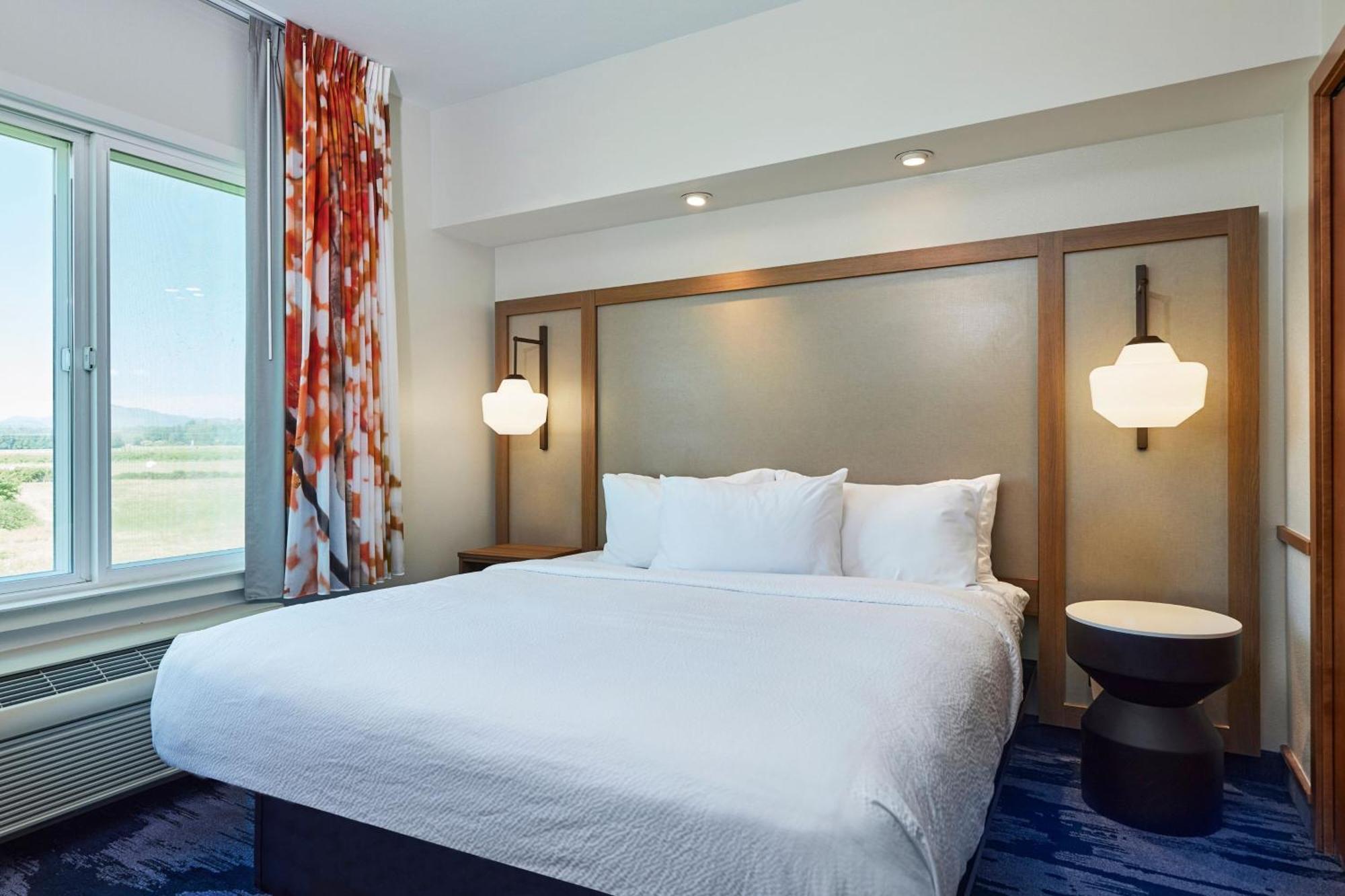 Fairfield Inn & Suites ברלינגטון מראה חיצוני תמונה