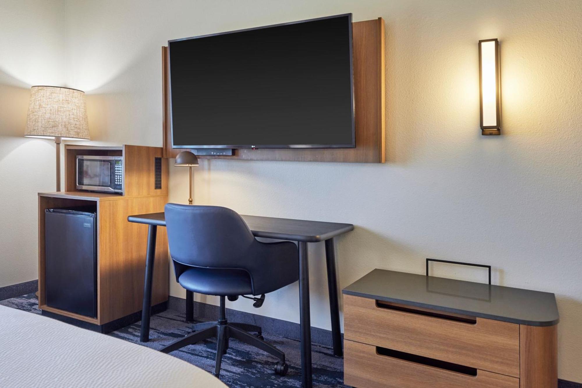 Fairfield Inn & Suites ברלינגטון מראה חיצוני תמונה