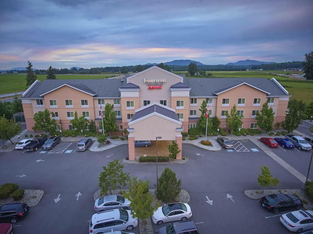 Fairfield Inn & Suites ברלינגטון מראה חיצוני תמונה